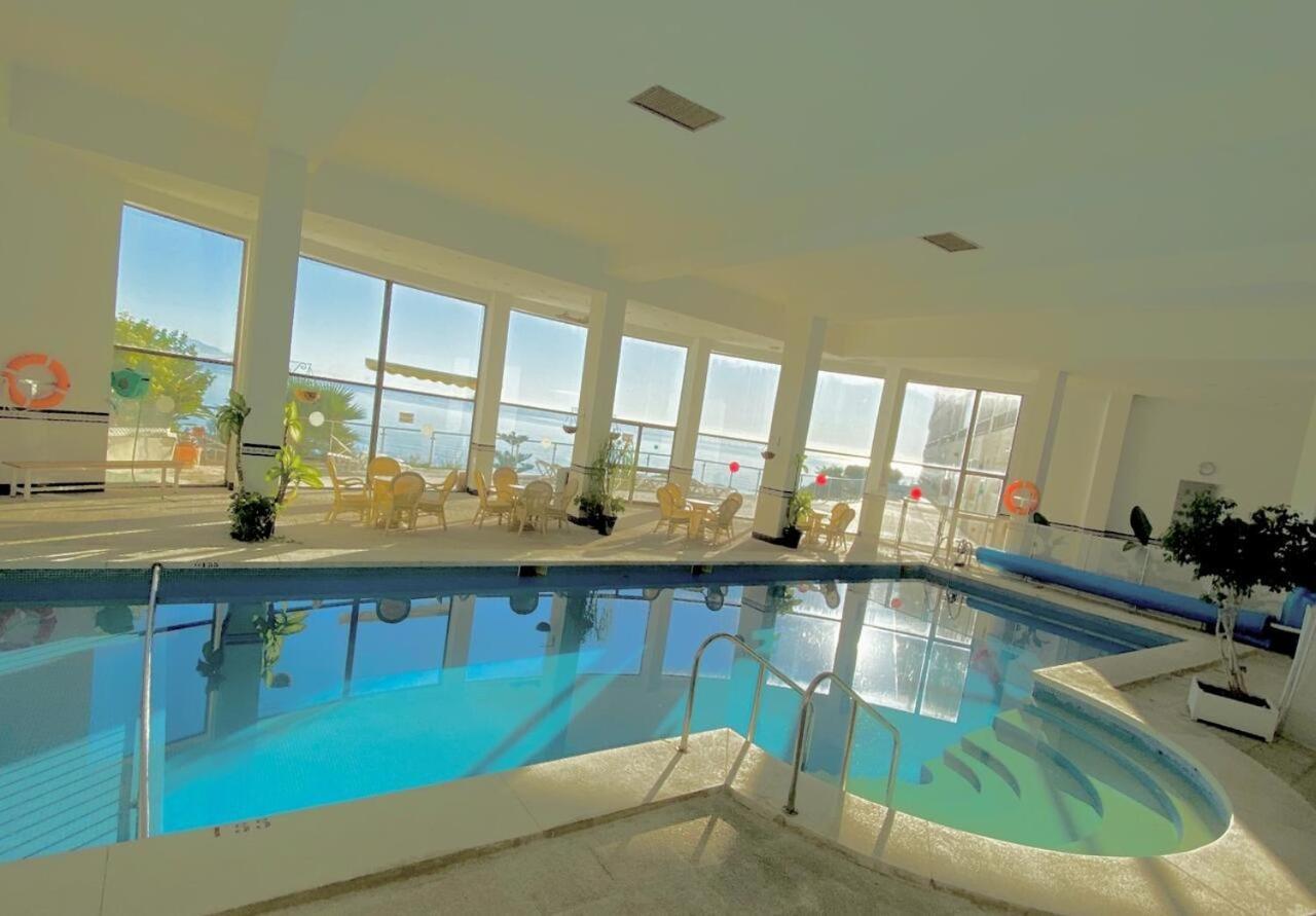 New Fabulous Beachfront Торремолінос Екстер'єр фото